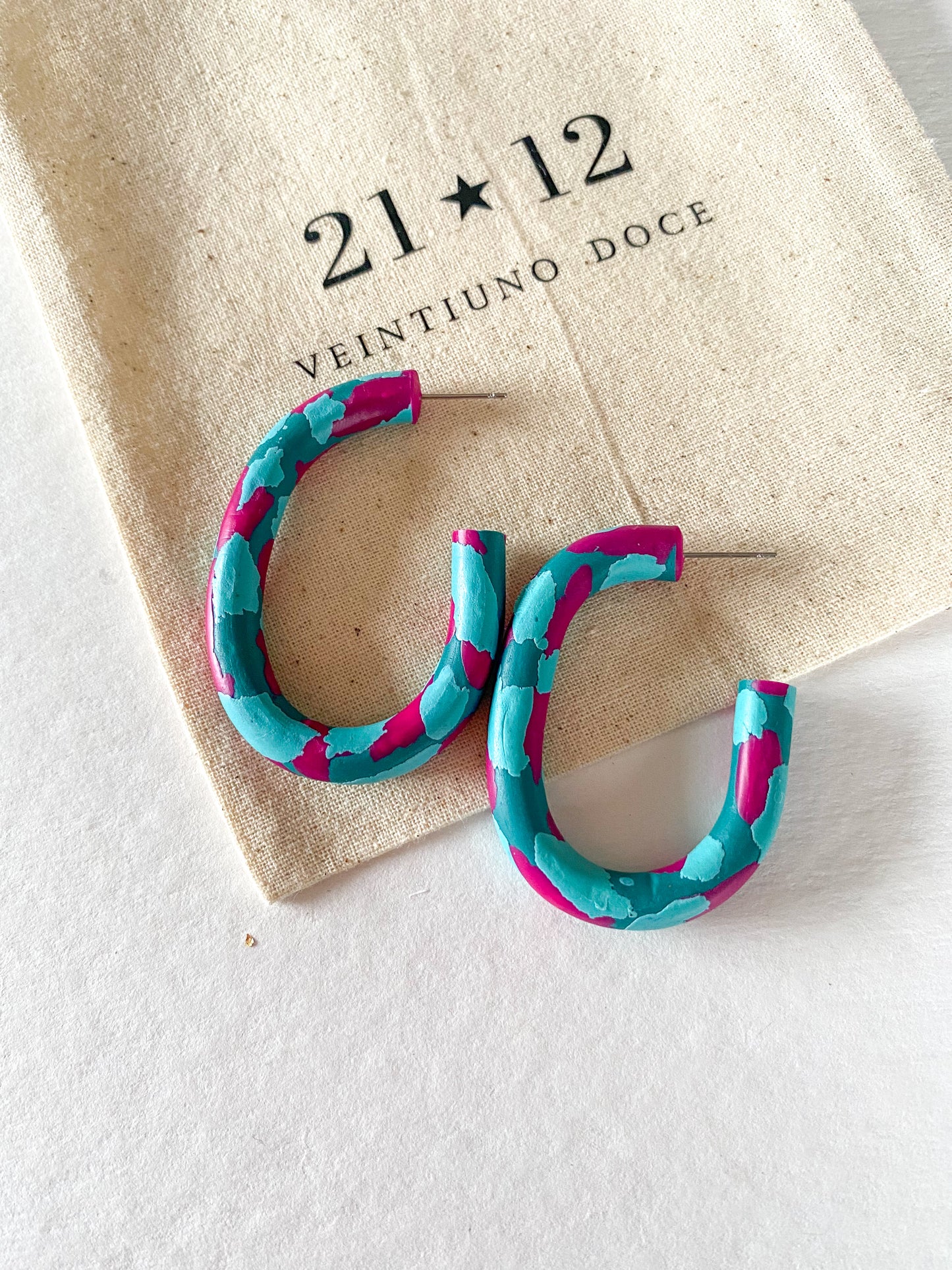 Aros Argollas Riaba Fucsia y Turquesa