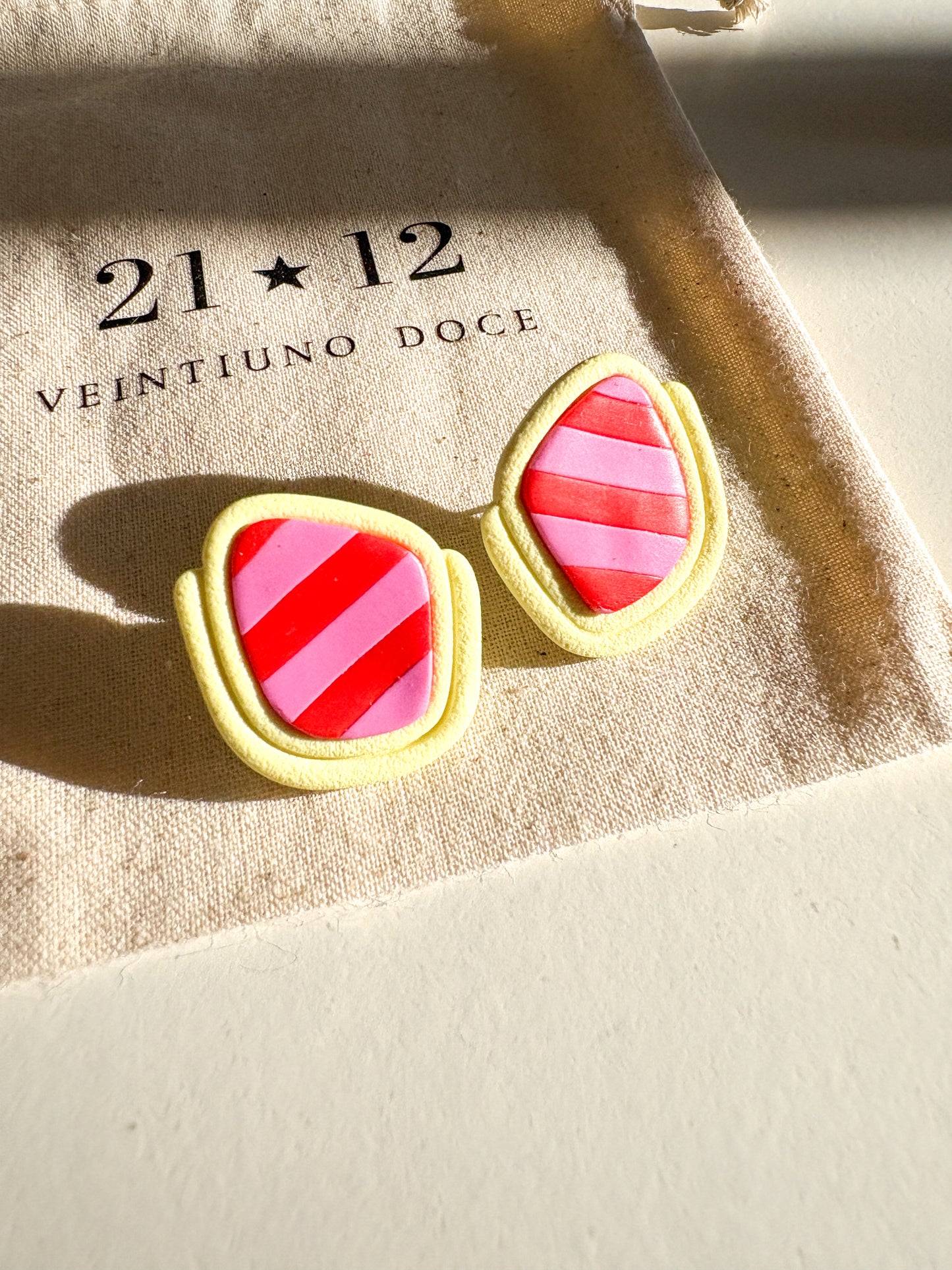 Aros Maida Rayas Amarillo Pastel