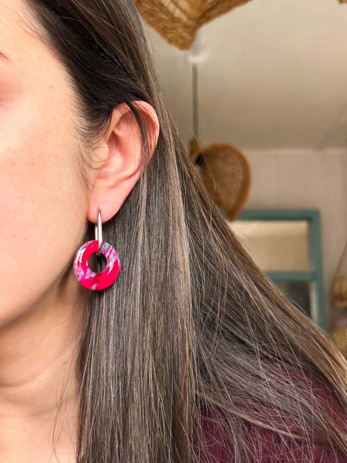Aros Argolla Ovalada Fucsia