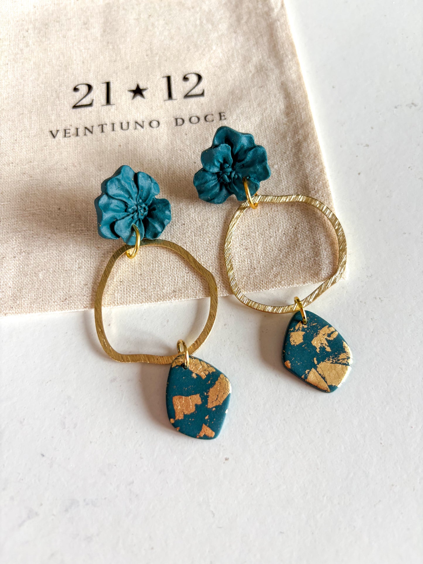 Aros Maca Azul Petróleo / Dorado