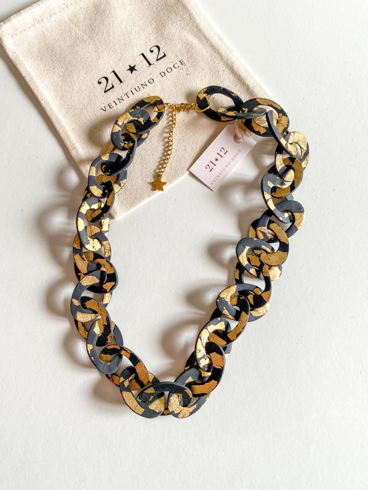 Collar Cadena Negro/ Dorado