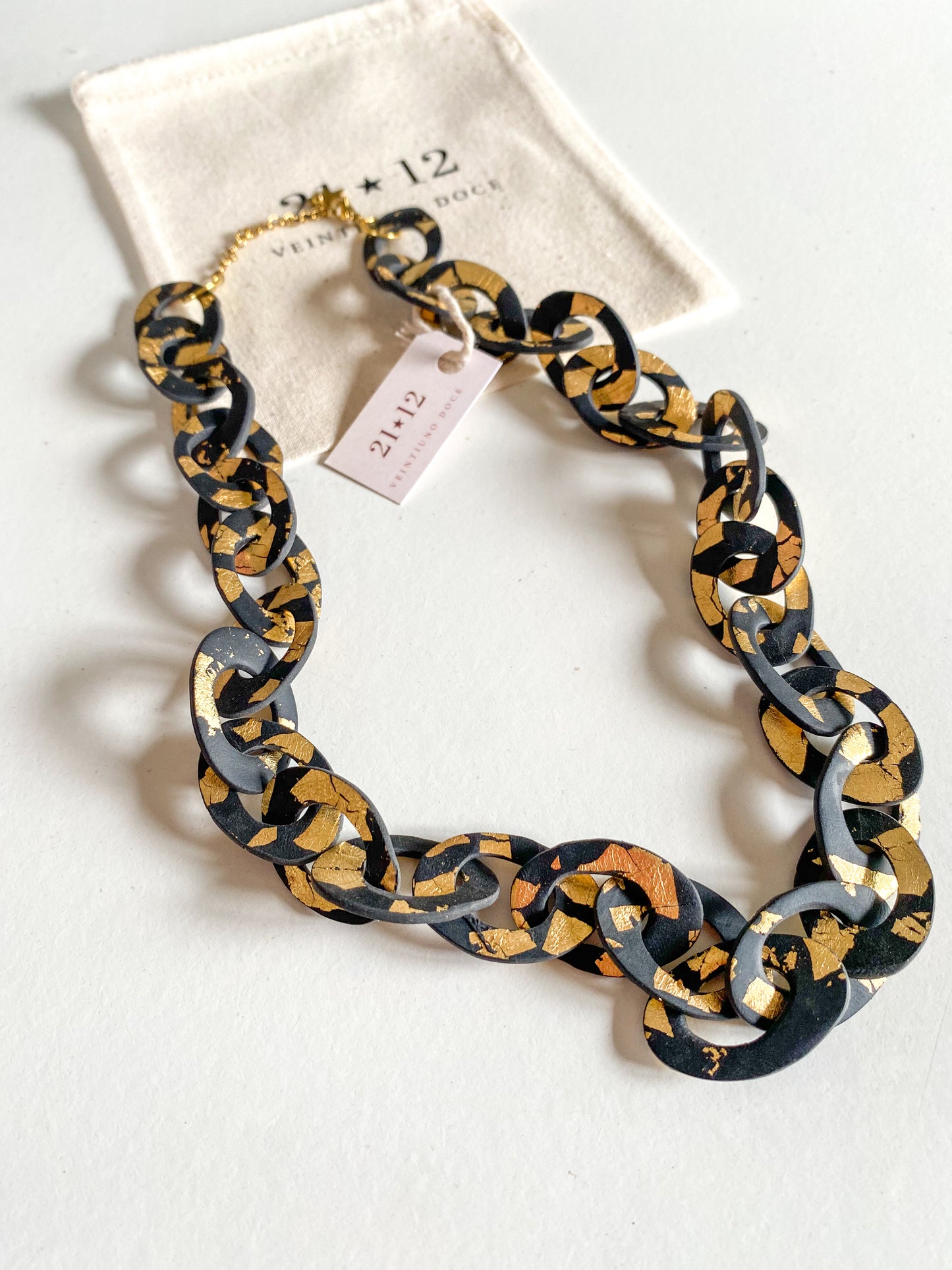 Collar Cadena Negro/ Dorado