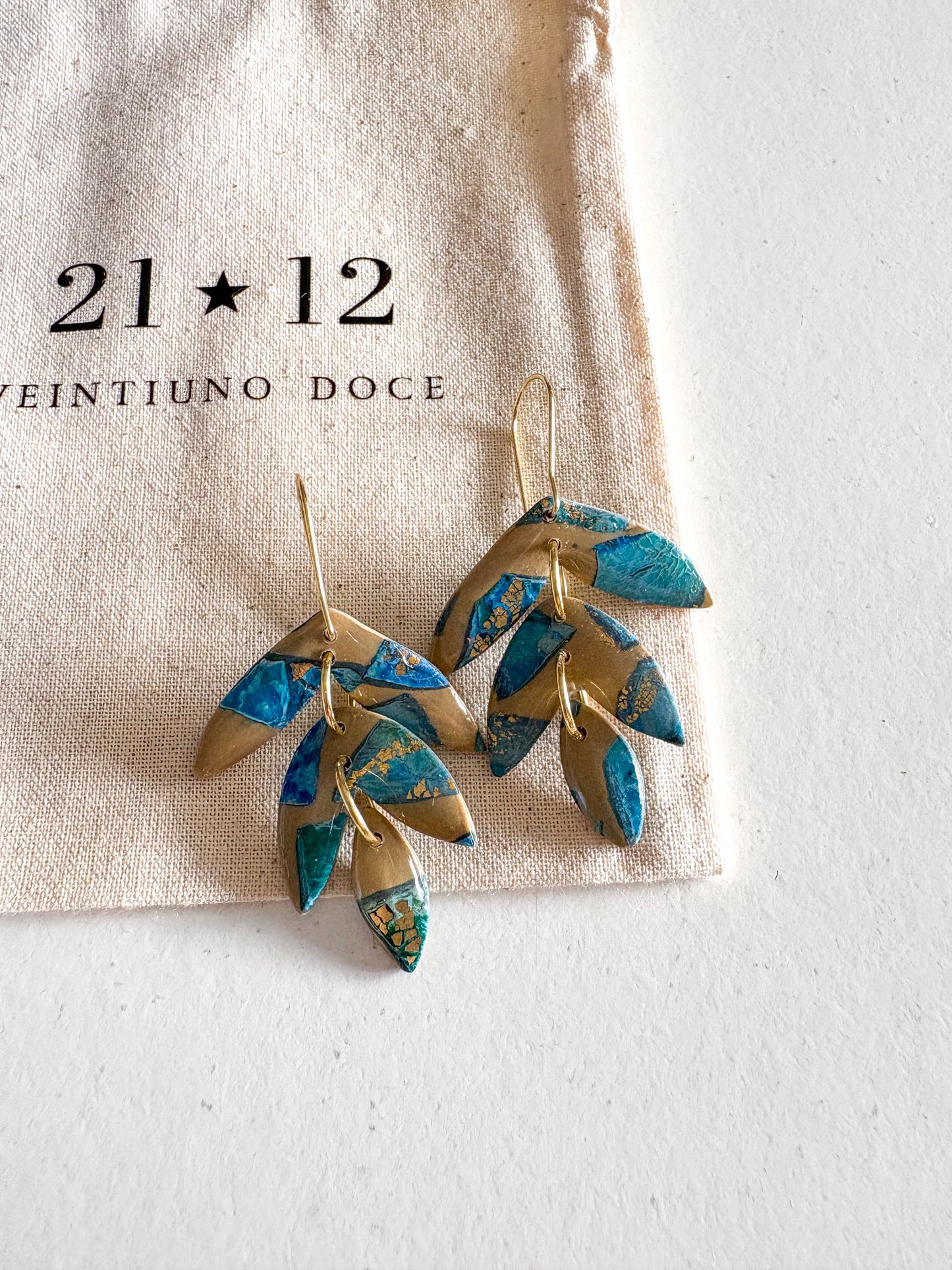 Aros Egeo Gancho Beige / Azul